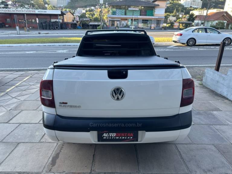 VOLKSWAGEN - SAVEIRO - 2012/2012 - Branca - R$ 39.999,00