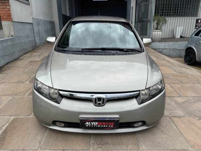 HONDA - CIVIC - 2008/2008 - Bege - R$ 55.000,00