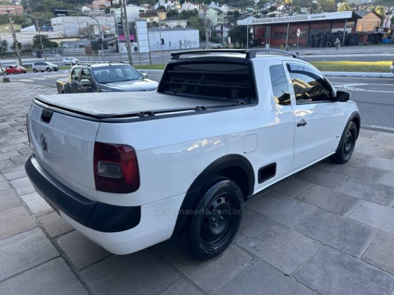 VOLKSWAGEN - SAVEIRO - 2012/2012 - Branca - R$ 39.999,00