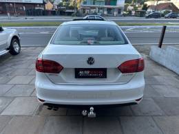 VOLKSWAGEN - JETTA - 2011/2011 - Branca - R$ 75.900,00