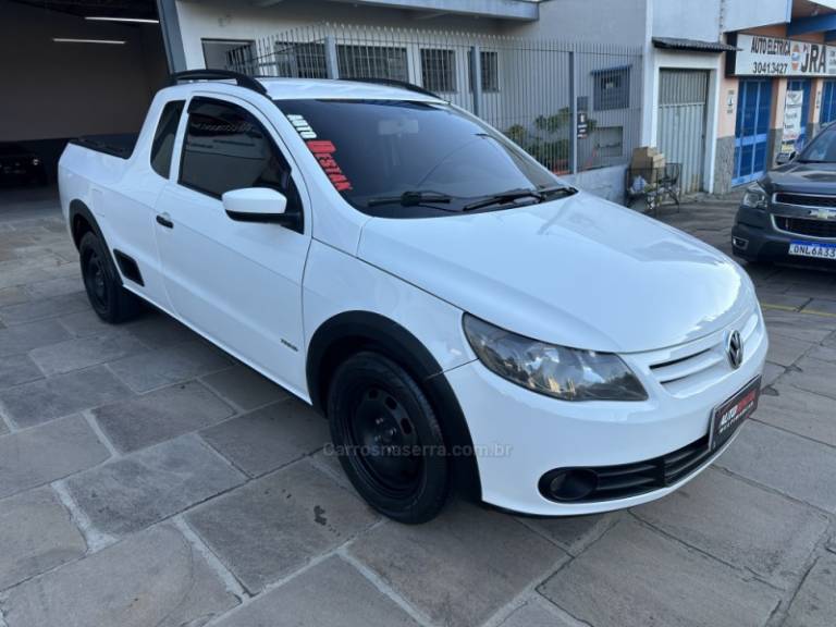 VOLKSWAGEN - SAVEIRO - 2012/2012 - Branca - R$ 39.999,00