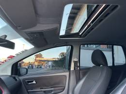 VOLKSWAGEN - FOX - 2011/2011 - Preta - R$ 41.900,00