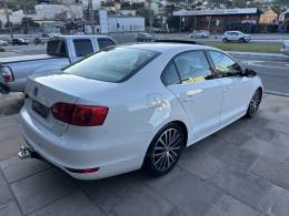 VOLKSWAGEN - JETTA - 2011/2011 - Branca - R$ 75.900,00