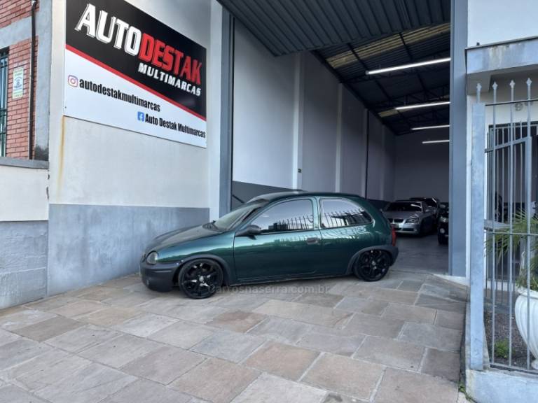 CHEVROLET - CORSA - 1999/1999 - Verde - R$ 16.999,00
