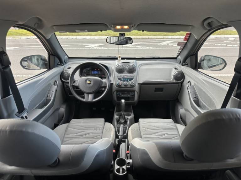 CHEVROLET - AGILE - 2013/2013 - Bege - R$ 38.900,00