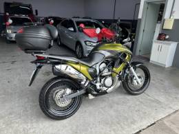 HONDA - XL 700V - 2012/2012 - Verde - R$ 37.900,00