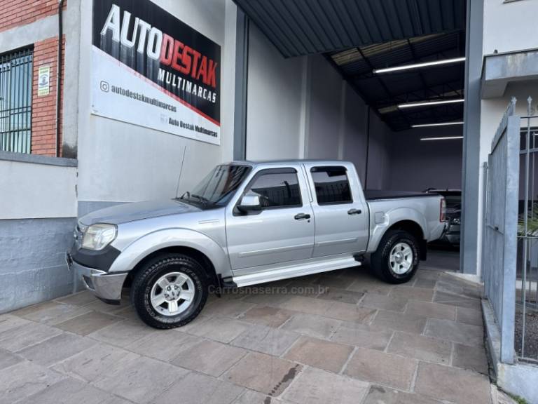 FORD - RANGER - 2012/2012 - Prata - R$ 64.900,00