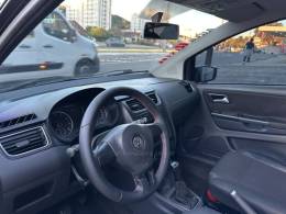 VOLKSWAGEN - FOX - 2011/2011 - Preta - R$ 41.900,00