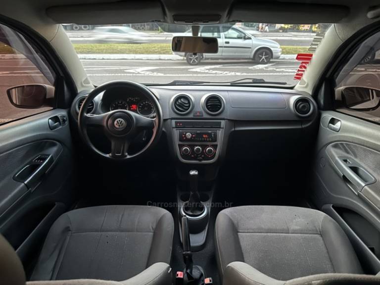 VOLKSWAGEN - SAVEIRO - 2012/2012 - Branca - R$ 39.999,00