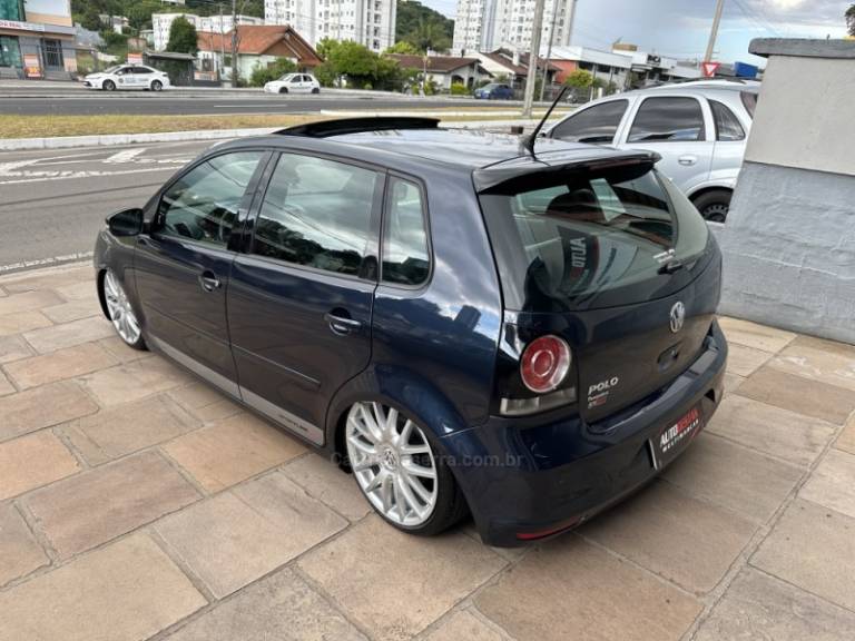 VOLKSWAGEN - POLO - 2012/2012 - Azul - R$ 70.000,00